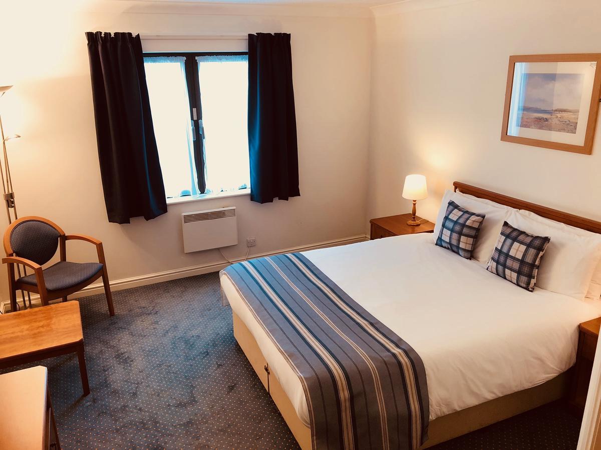 Stoneleigh Park Lodge Ashow Bagian luar foto