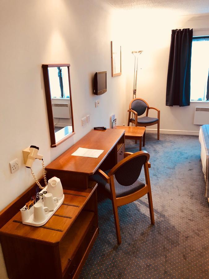 Stoneleigh Park Lodge Ashow Bagian luar foto